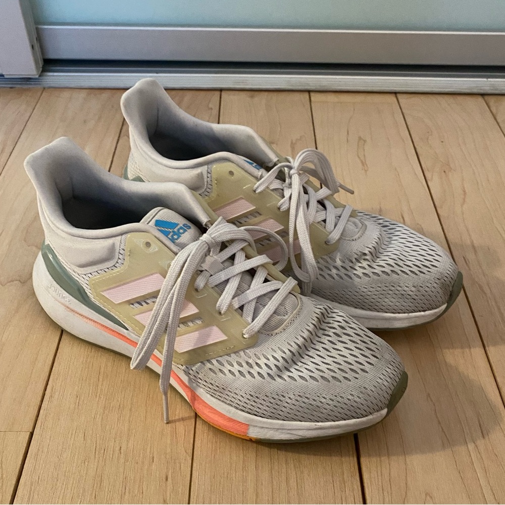 adidas Women's EQ21 Run Dash Grey / Almost Pink / Acid Red size 9